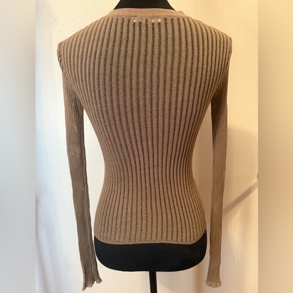 EUC Zara Long Sleeve Ribbed Stretchy Thin-Knit Top Size XS - Picture 4 of 5